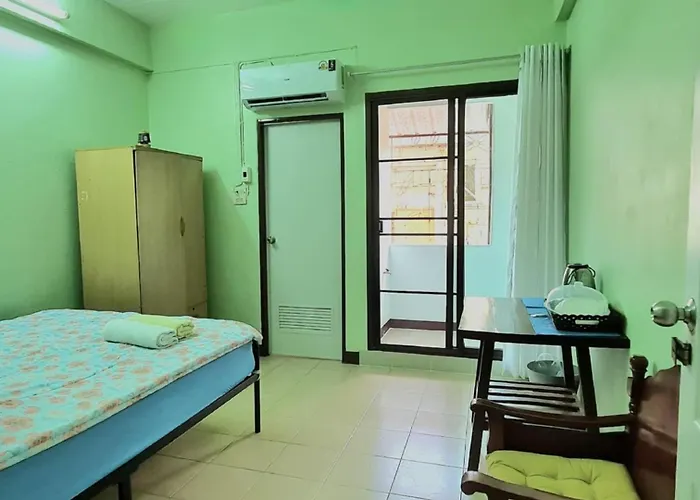 Roong-arun 3*